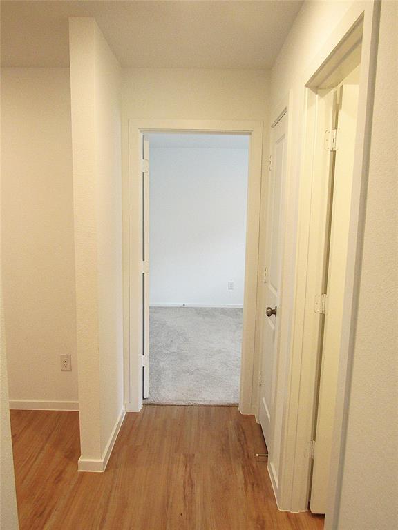Building Photo - 5202 Sunvalley Bend Dr