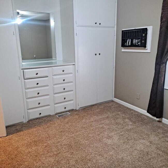 Building Photo - 120 Santa Lucia Dr