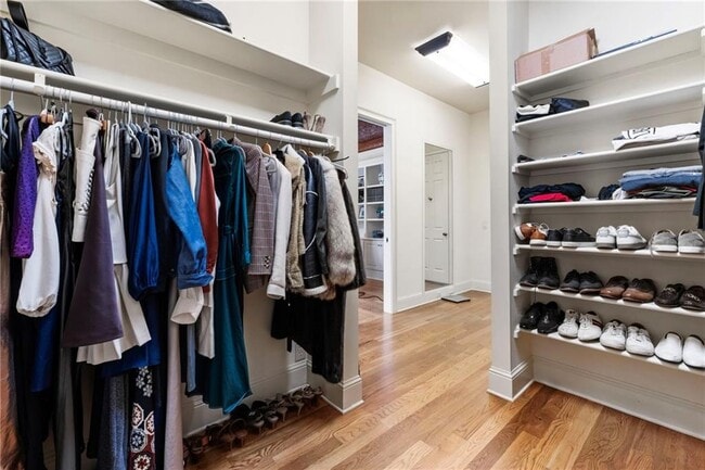 Building Photo - 927 Buckingham Cir NW