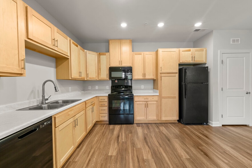 Primary Photo - Evoke Living at Morris Field