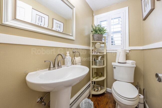 Building Photo - 4 Trotwood Dr