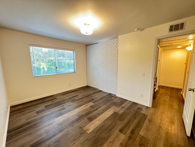 Building Photo - Beautiful 2Bd/2Ba Condo w/2 Reserved Parking Spaces, Extra Storage and Patio in Fullerton!