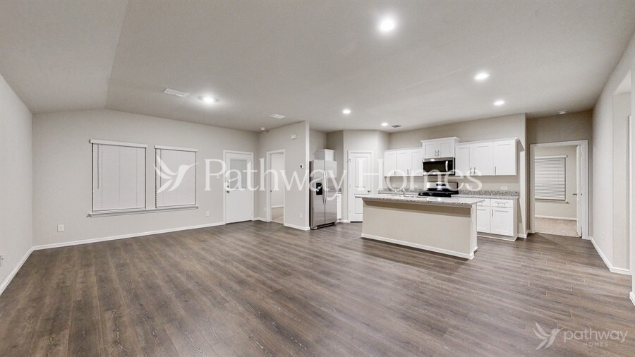 Building Photo - 1601 Gatesville Ct