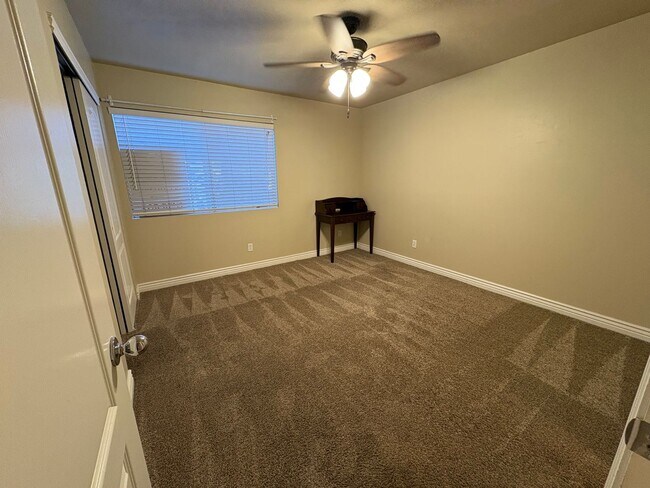 Building Photo - 3200 S Litzler Dr