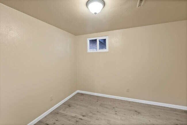 Building Photo - 3-Bedroom with A Flex Room Multi-Level Home with Fresh Paint, Refreshed Deck, and Multiple Living...
