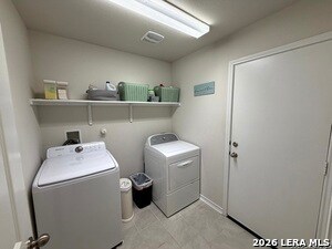 Building Photo - 6811 Whisper Grv