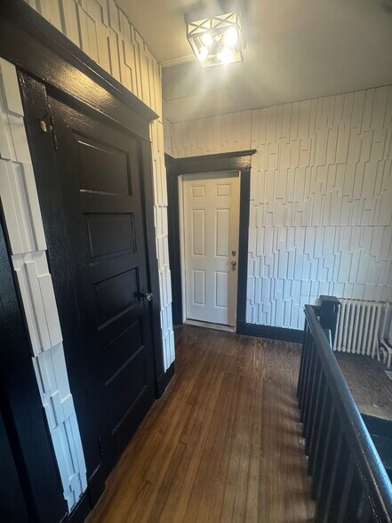 Building Photo - 208 Saint Marys Ave