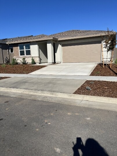 Building Photo - 1765 Lockwood Dr