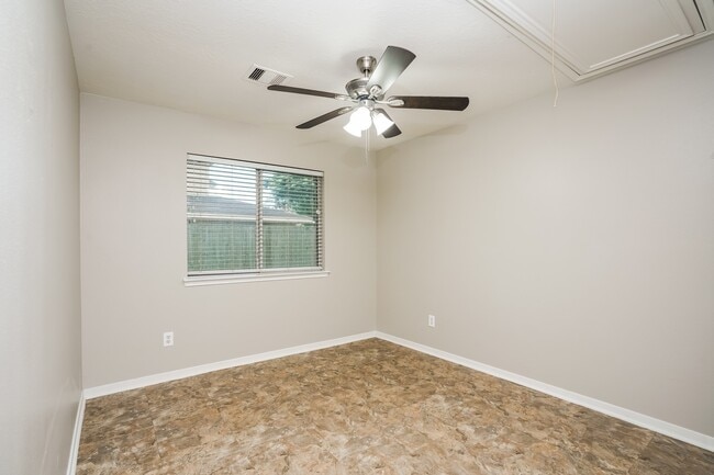 Building Photo - 3802 Parry Ct