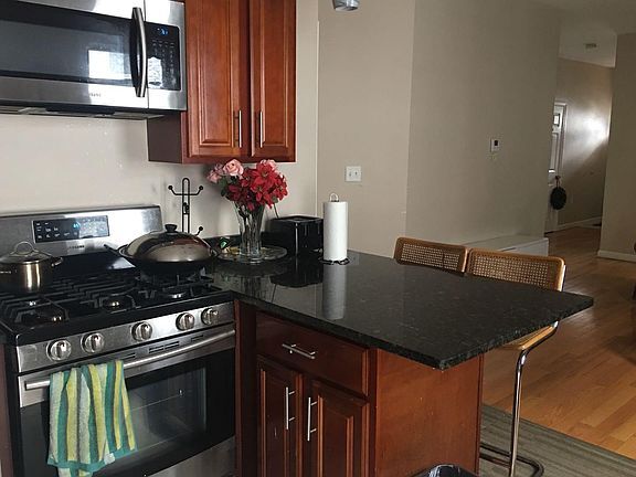 Building Photo - 99 Bradstreet Ave