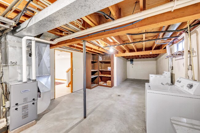 Building Photo - 1543 Buffalo St