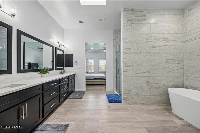 Building Photo - 2809 Tierra Garden Dr