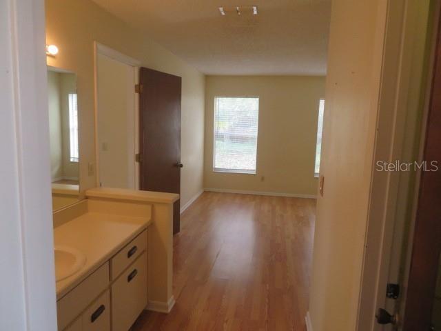 Building Photo - 1002 Gwyn Cir