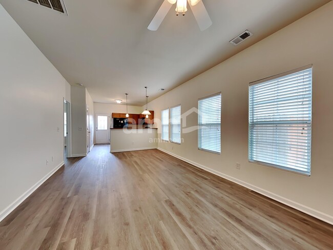 Building Photo - 3855 Annapolis Way