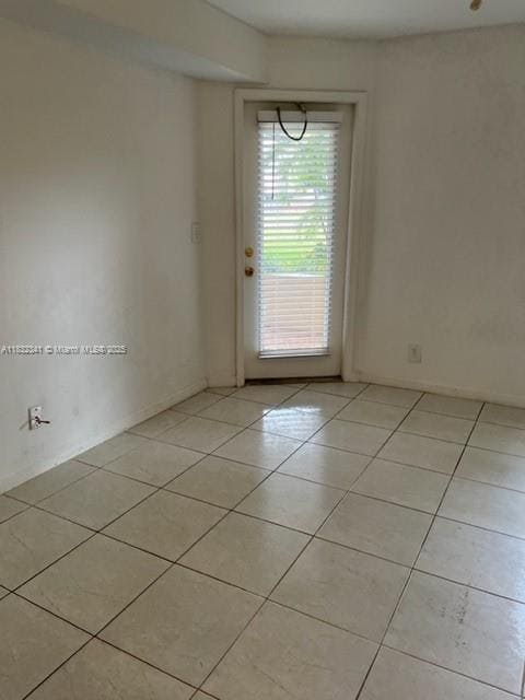 Building Photo - 9999 Summerbreeze Dr