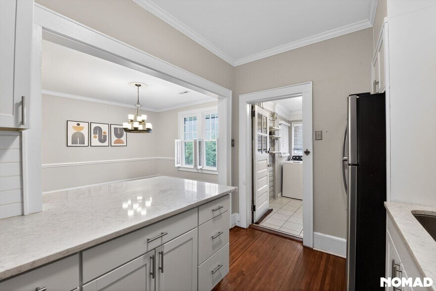 Building Photo - 222 Providence Rd