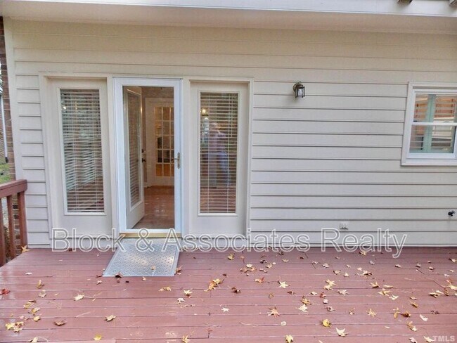 Building Photo - 54 Preakness Dr