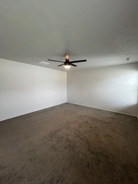 Building Photo - 4 Bed 2 Bath Home in Nampa!
