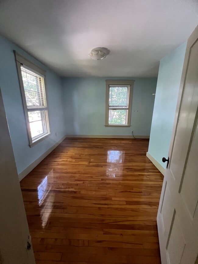 Building Photo - 35 Tirrell St