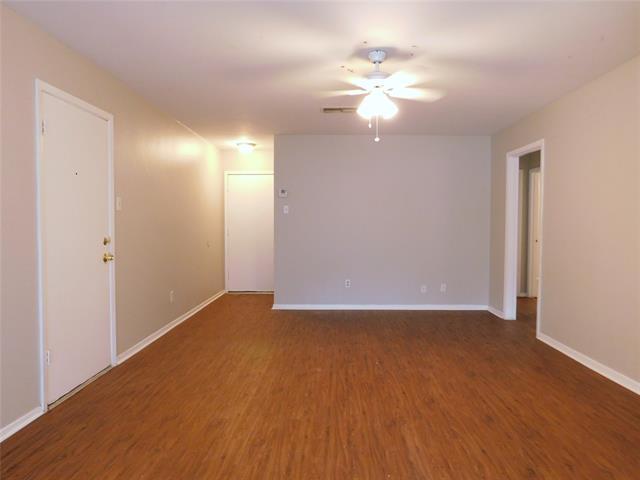 Building Photo - 217 Mockingbird Ln