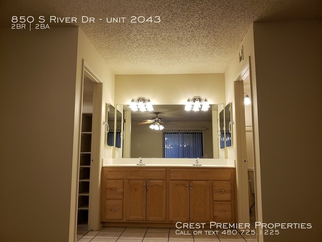 Building Photo - Questa Vida Condo