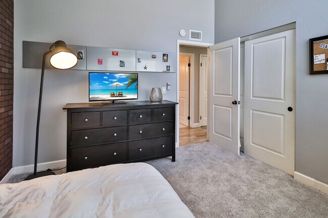 Building Photo - GORGEOUS REMODELED HOME WALKING DISTANCE TO WESTLAKE ELEMENTARY COMING TO THE MARKET SOON!