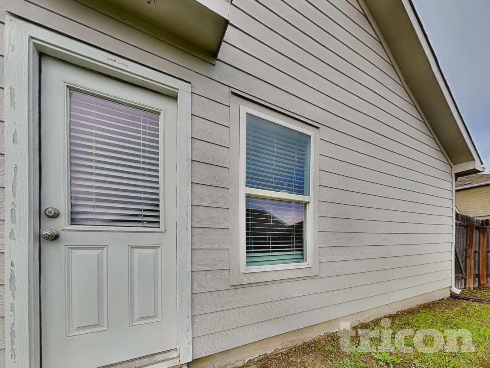 Building Photo - 424 Mallow Dr