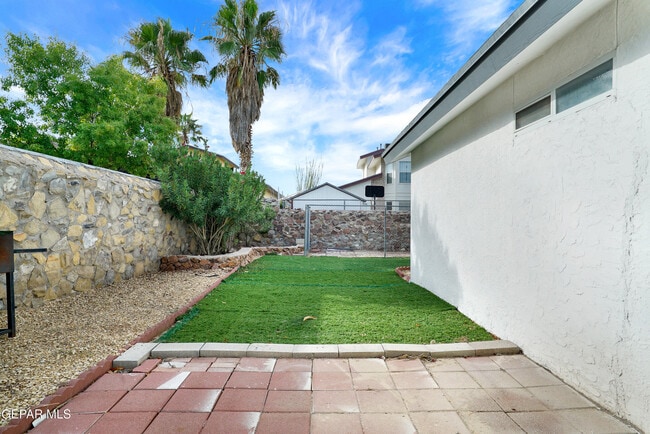 Building Photo - 7212 Westover Dr