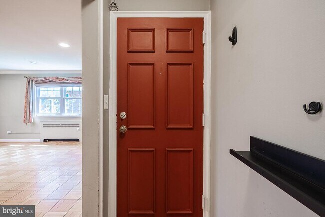 Building Photo - 4374 N Pershing Dr
