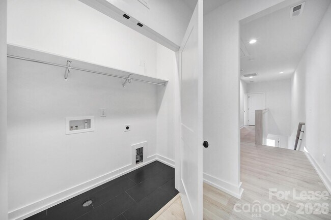 Building Photo - 511 Bowman Rd