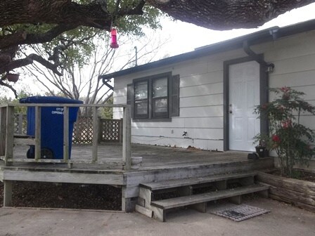 Primary Photo - 1312 W Avenue D