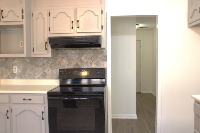 Building Photo - 1007 Kinsey Dr SE