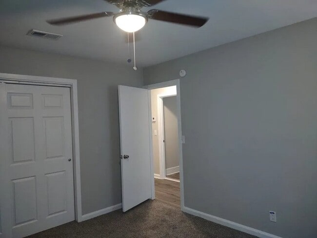 Building Photo - 1621 Celia Dr