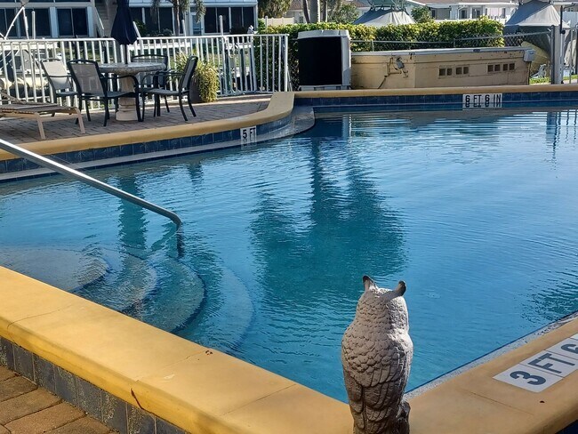 Building Photo - Ocean view FULLY FURNISHED 2+ / 2 with Boa...