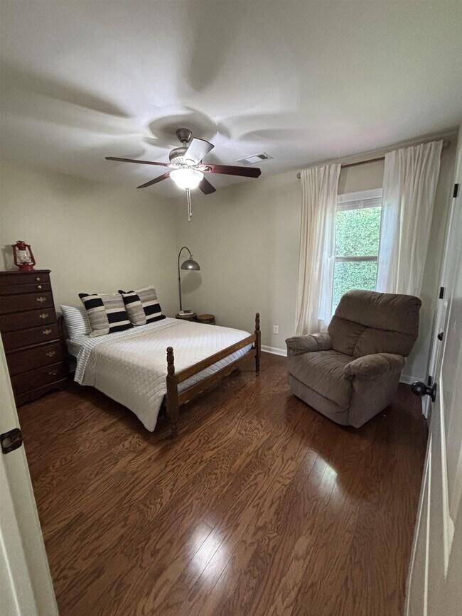 Building Photo - 6399 William Hill Dr