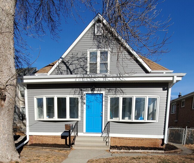 Primary Photo - 838 F St