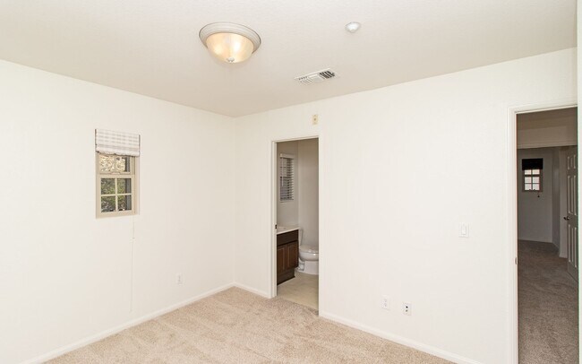 Building Photo - 2110 Silverado St
