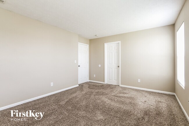Building Photo - 4102 Tahoe Dr