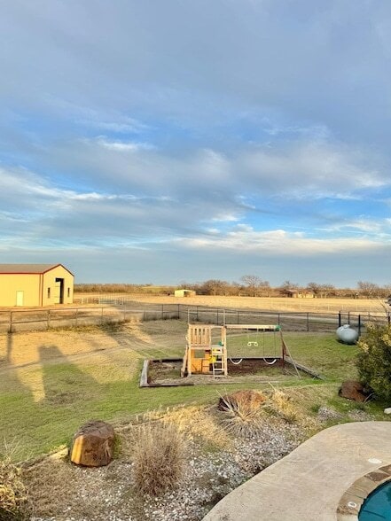 Building Photo - 2300 Berend Rd