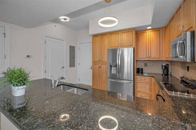 Building Photo - 331 Cleveland St