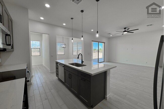 Building Photo - 3Bed/2Bath House in North Surprise! BRAND NEW! NEVER LIVED IN!