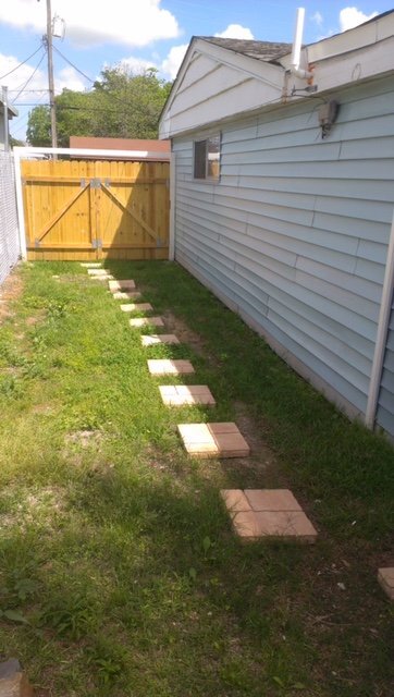 Building Photo - 4550 Lancelot Dr