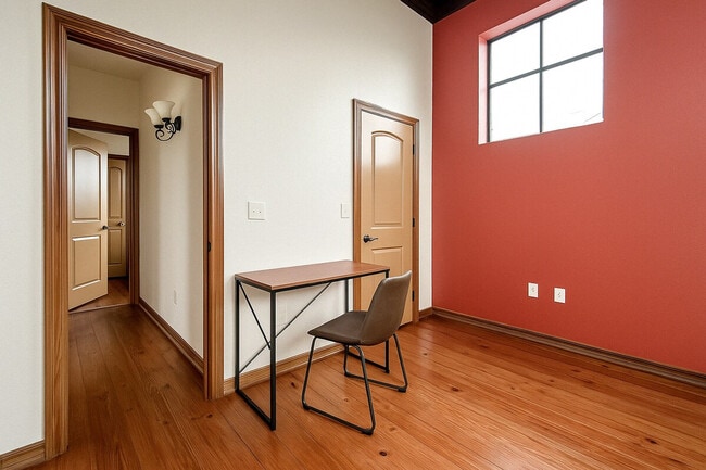 Building Photo - 521 N Jefferson Ave