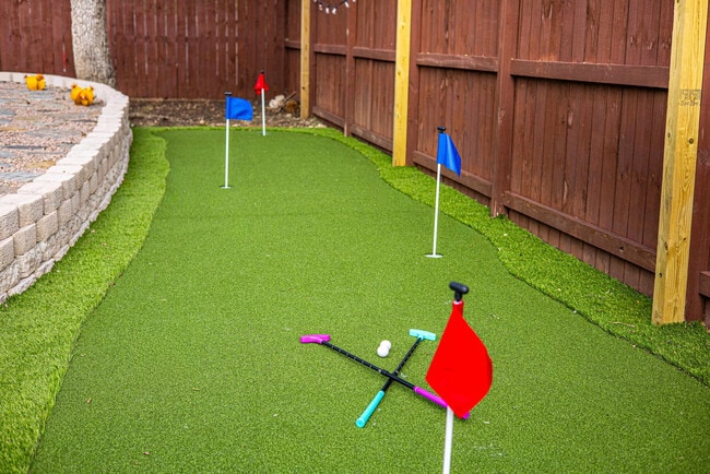 Building Photo - 2002 Chittim Trail Dr