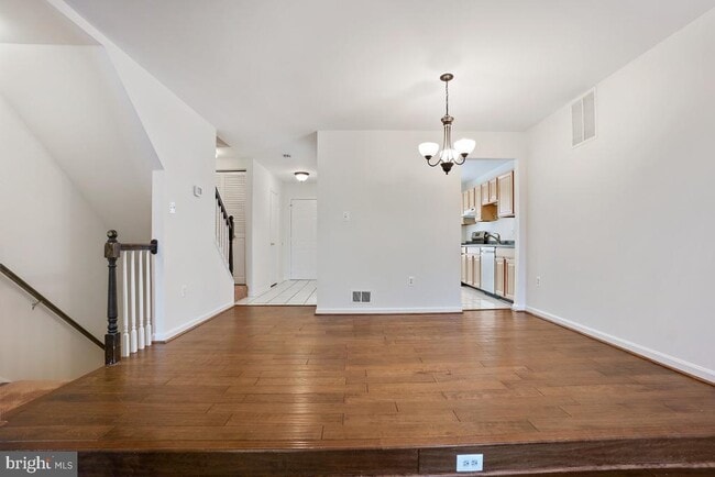 Building Photo - 3908 Ferrara Dr