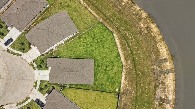 Building Photo - 1763 Primrose Pointe Dr
