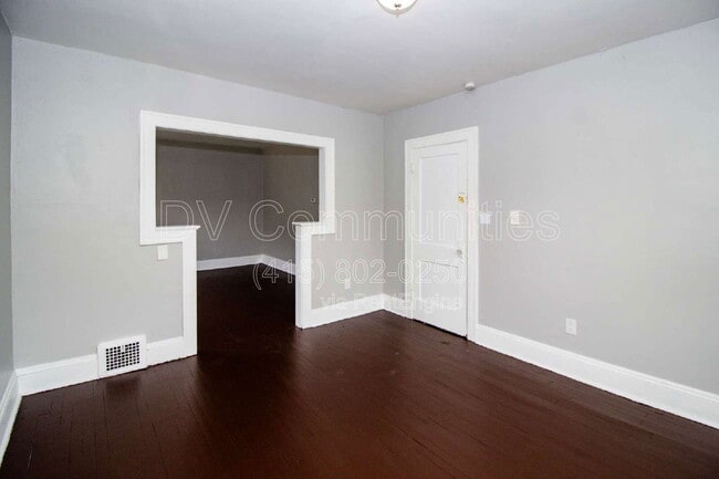 Building Photo - 14112 Edgewood Ave