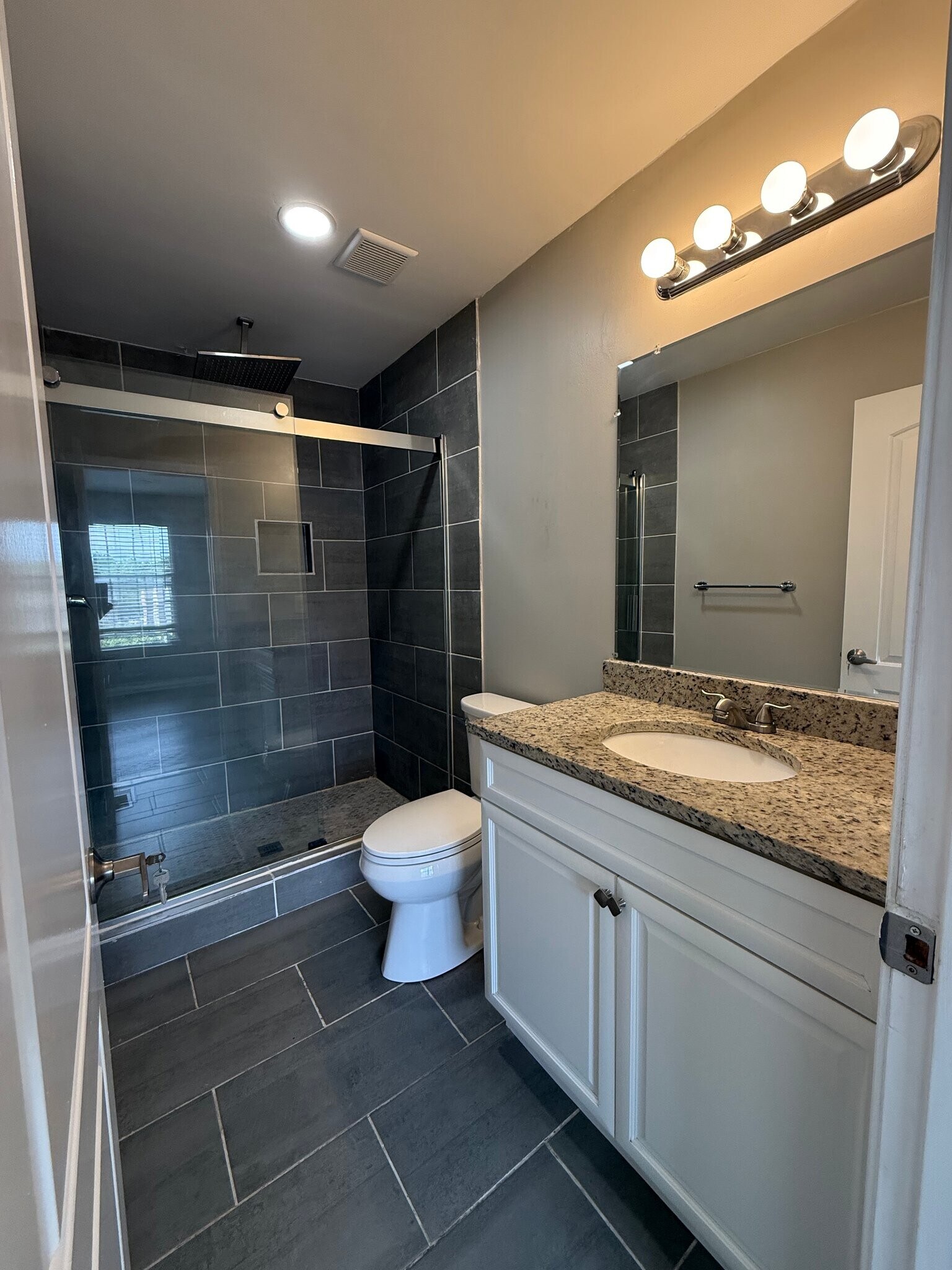 Building Photo - 9903 Cranapple Ct
