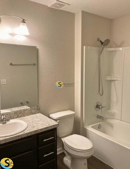 Building Photo - 7323 Richardson Rd