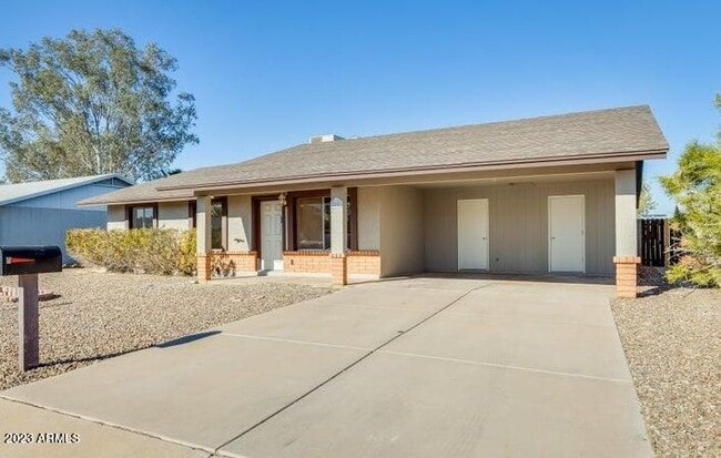 Building Photo - 2536 E Commonwealth Cir